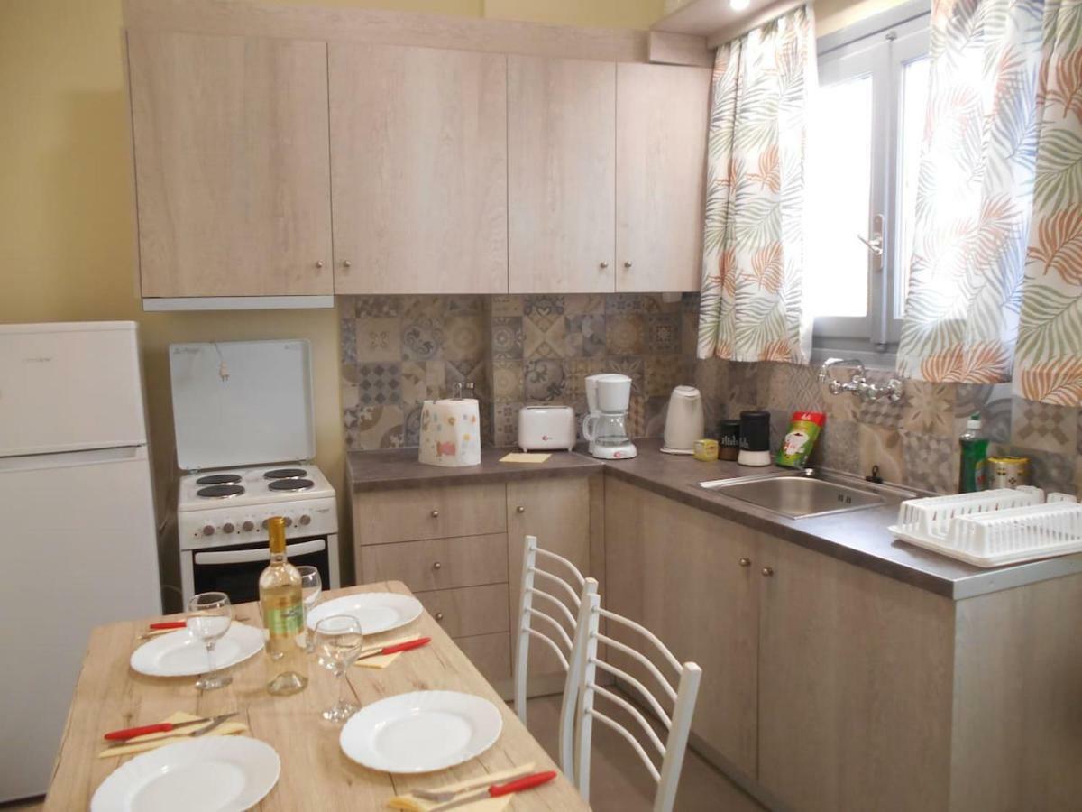 Koukaki-Acropolis Roomy With A Private Veranda Apt. Athen Eksteriør bilde